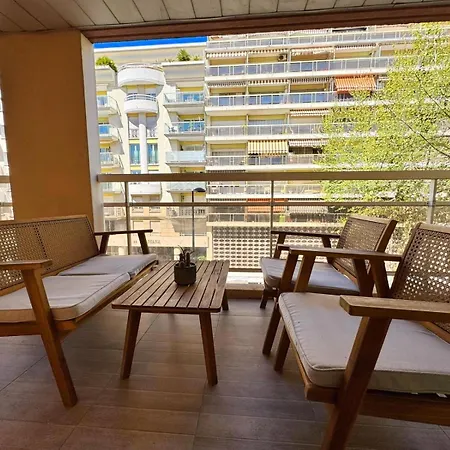 D'este - 4 Prs - Clim - 300m - Piscine-parking En Option Juan-les-Pins