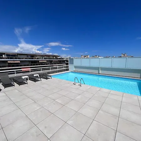 דירה D'este - 4 Prs - Clim - 300m - Piscine-parking En Option *